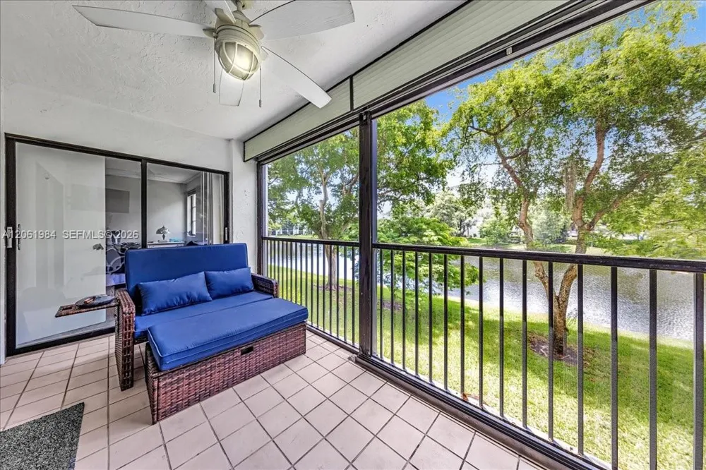 2240 Cypress Bend Dr #204 Pompano Beach, FL 33069