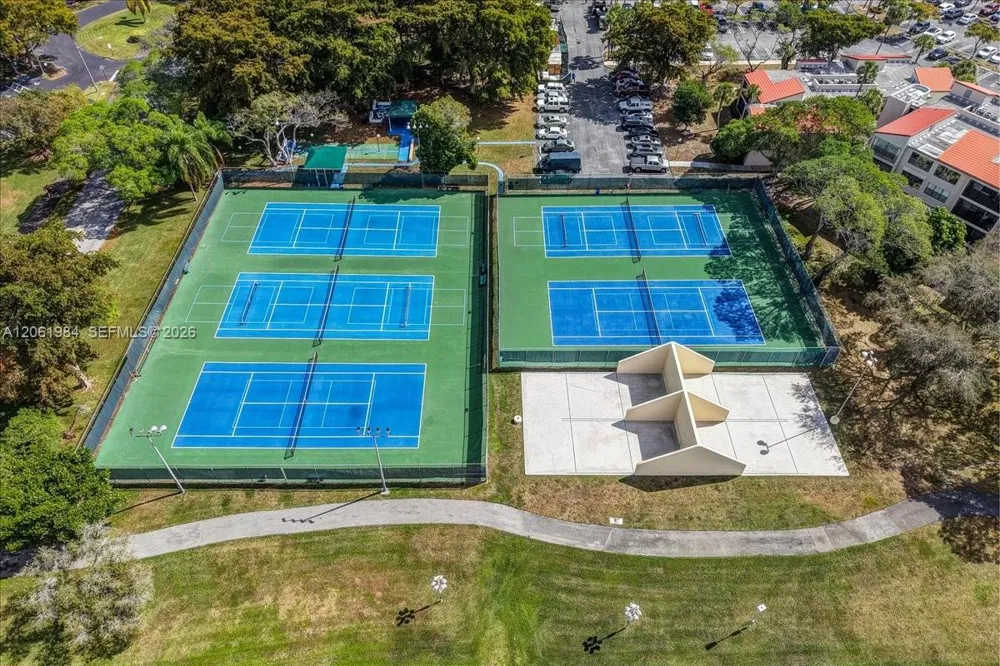 2240 Cypress Bend Dr #204 Pompano Beach, FL 33069