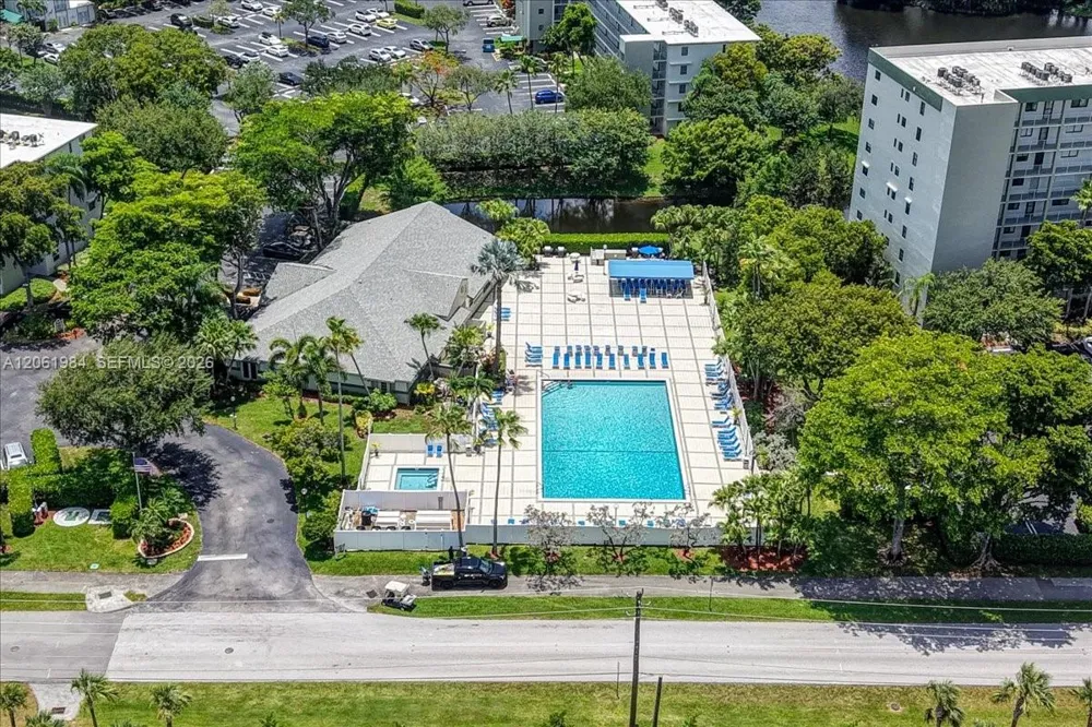 2240 Cypress Bend Dr #204 Pompano Beach, FL 33069