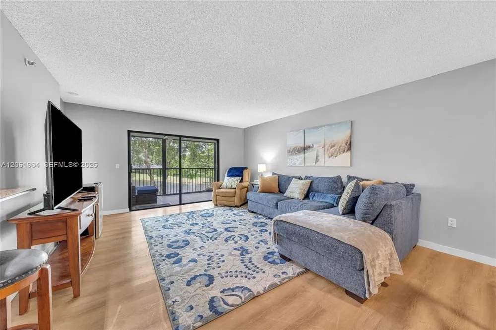 2240 Cypress Bend Dr #204 Pompano Beach, FL 33069