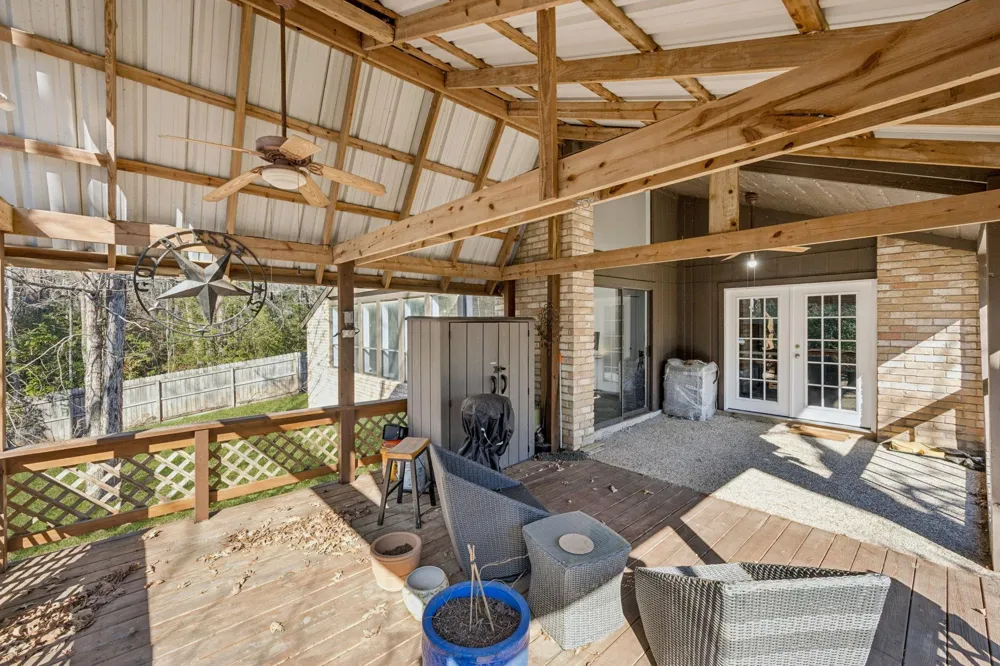 24617 Camwood Road Huntsville, TX 77320