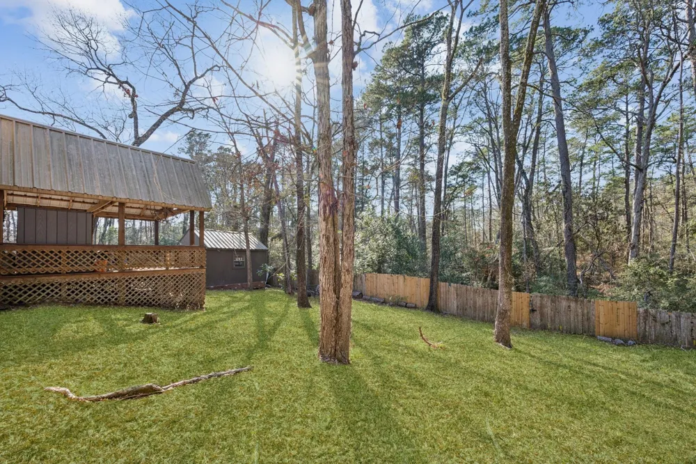 24617 Camwood Road Huntsville, TX 77320
