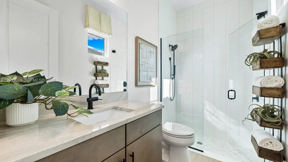 15697 Genova Drive Naples, FL 34114