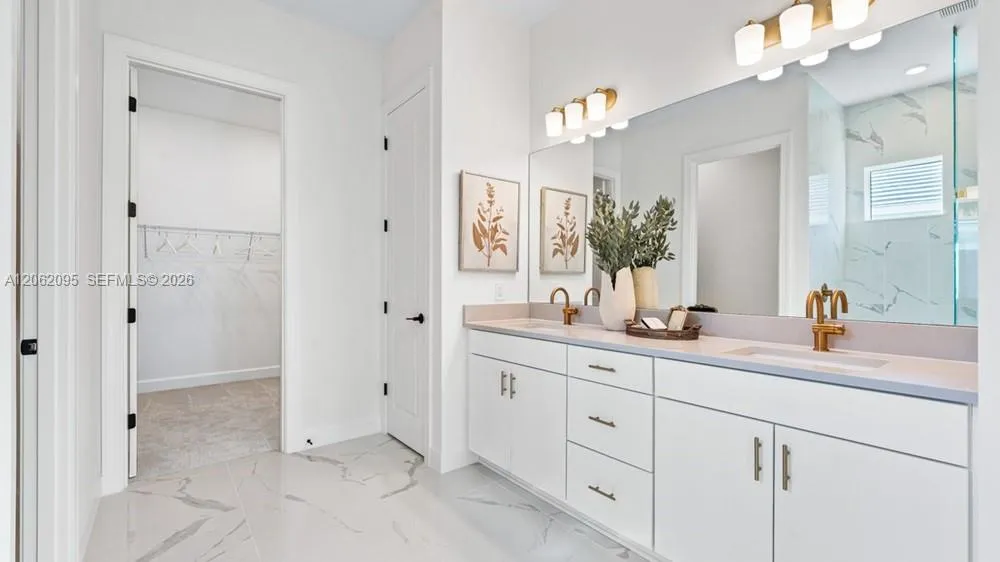 15697 Genova Drive Naples, FL 34114