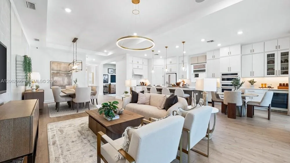 15697 Genova Drive Naples, FL 34114