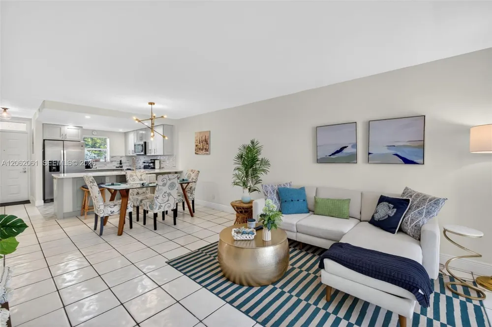 1541 S Ocean Blvd #204 Lauderdale By The Sea, FL 33062
