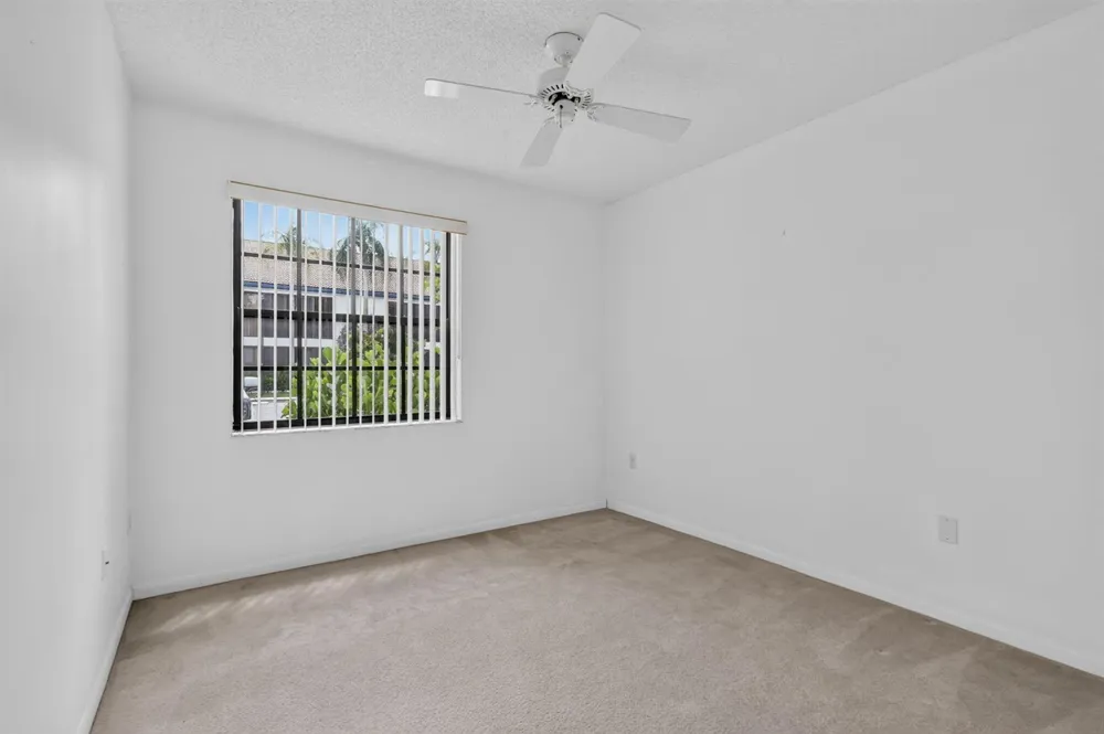 5135 FLORIA DRIVE #G Boynton Beach, FL 33437