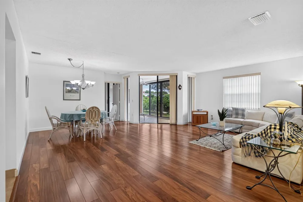 5135 FLORIA DRIVE #G Boynton Beach, FL 33437