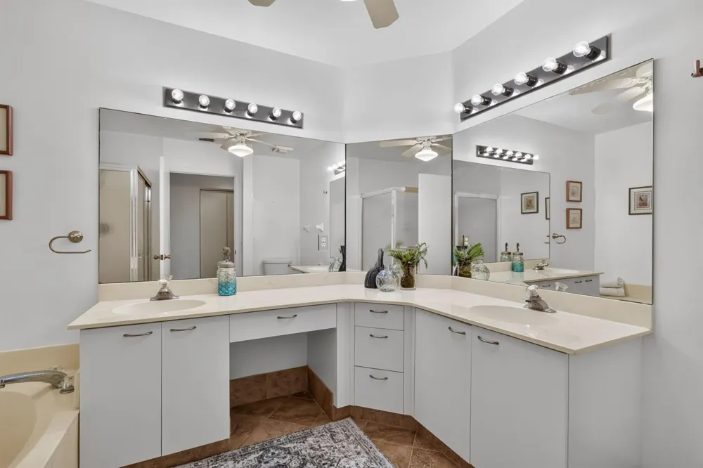 5135 FLORIA DRIVE #G Boynton Beach, FL 33437