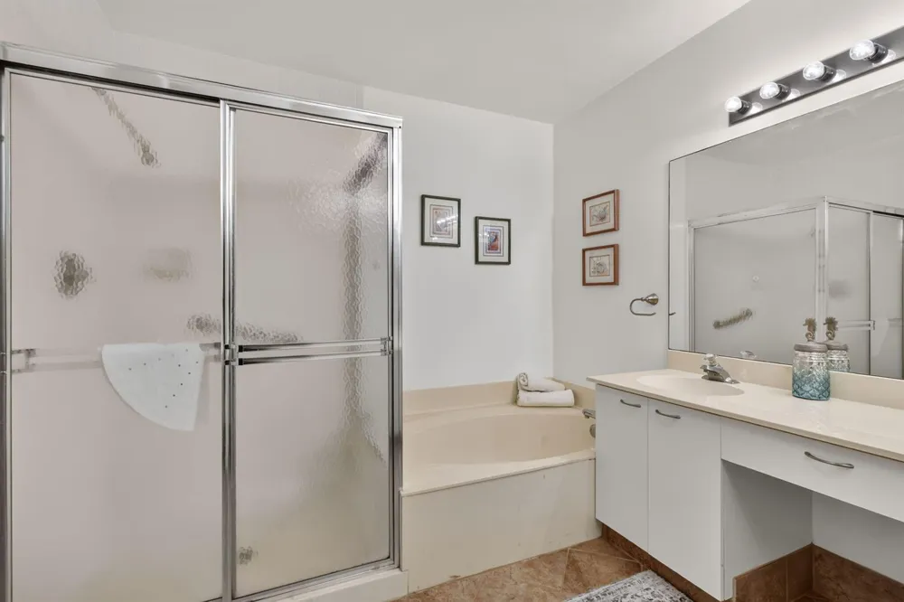 5135 FLORIA DRIVE #G Boynton Beach, FL 33437