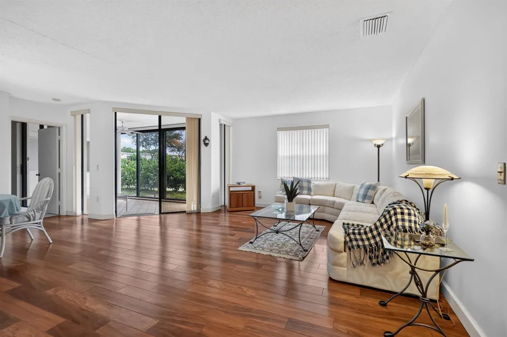 5135 FLORIA DRIVE #G Boynton Beach, FL 33437