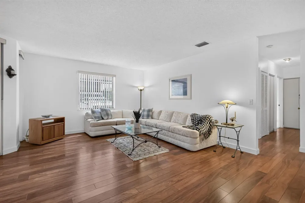 5135 FLORIA DRIVE #G Boynton Beach, FL 33437
