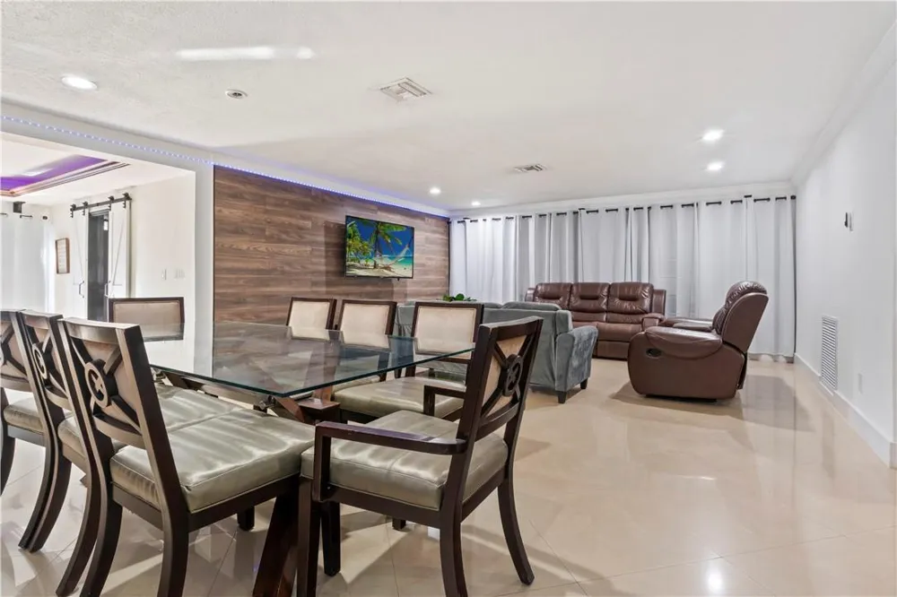 19340 NE 19 AVENUE North Miami Beach, FL 33179