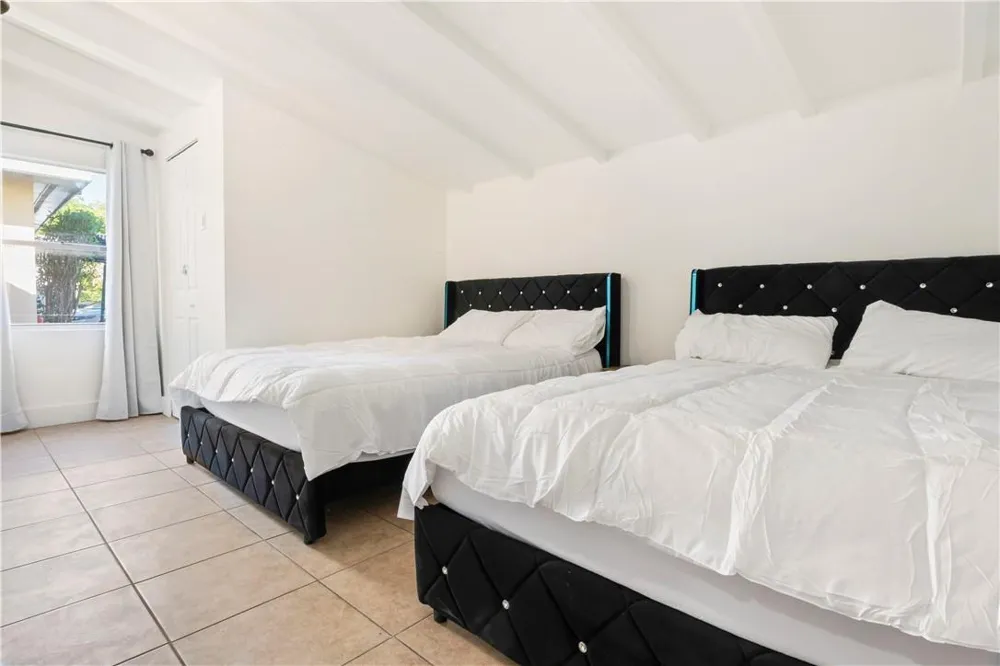 19340 NE 19 AVENUE North Miami Beach, FL 33179