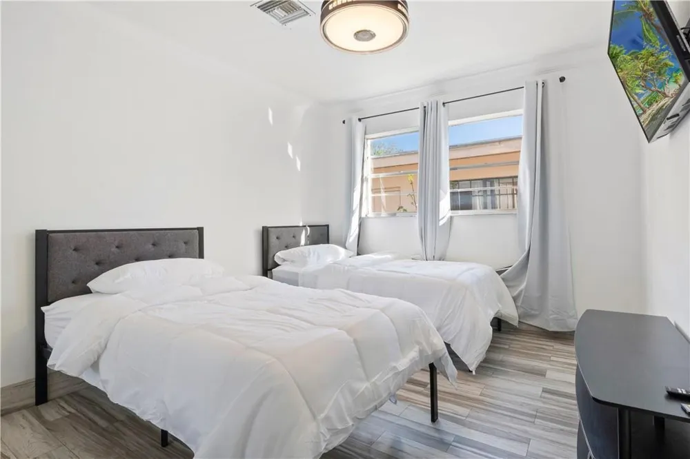 19340 NE 19 AVENUE North Miami Beach, FL 33179