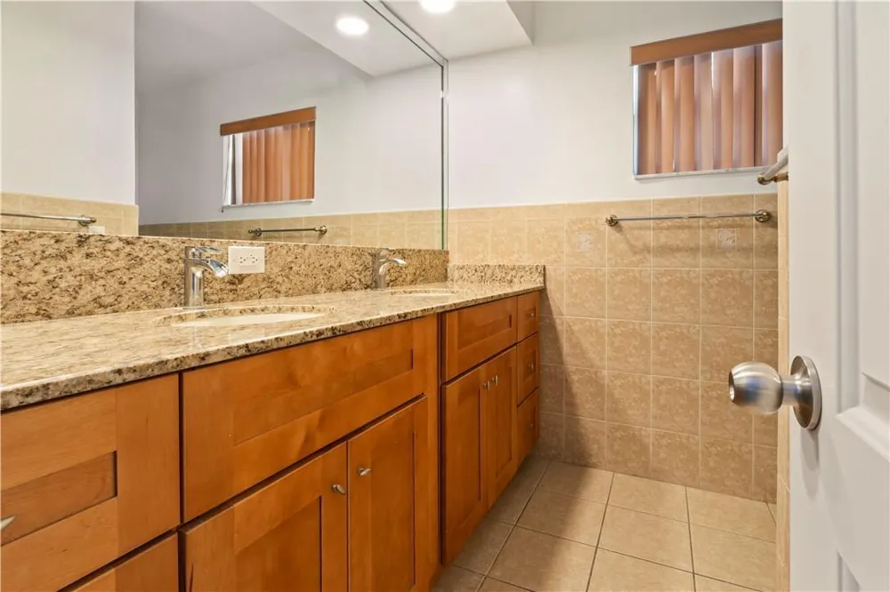 19340 NE 19 AVENUE North Miami Beach, FL 33179