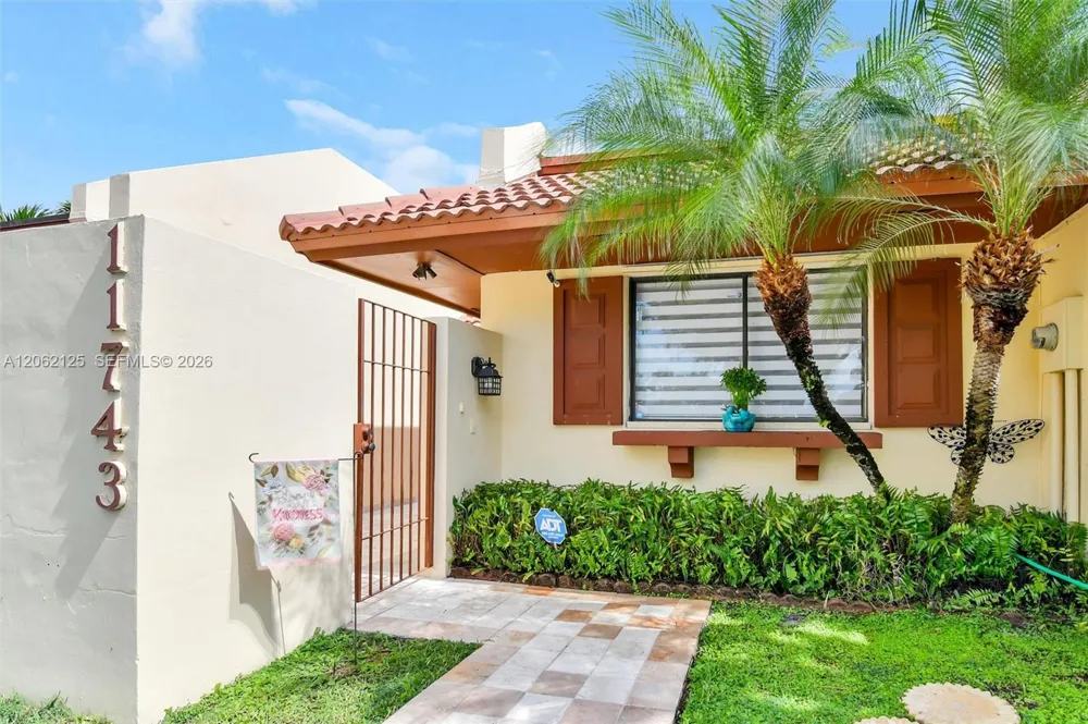 11743 SW 112th Ter Miami, FL 33186