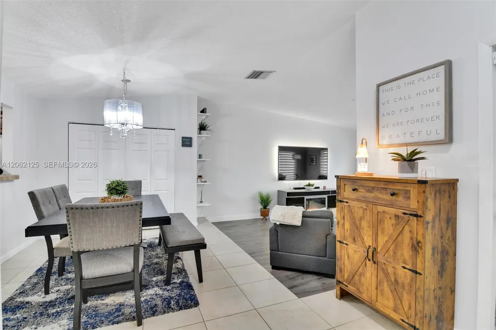 11743 SW 112th Ter Miami, FL 33186
