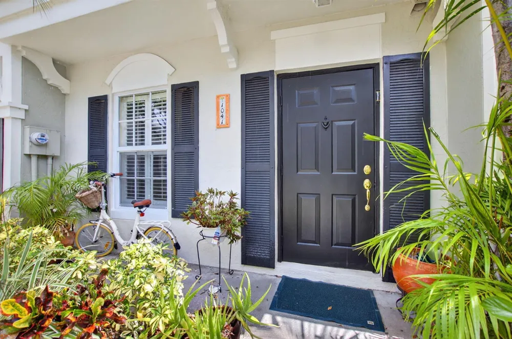 1041 Kokomo Key Lane Delray Beach, FL 33483