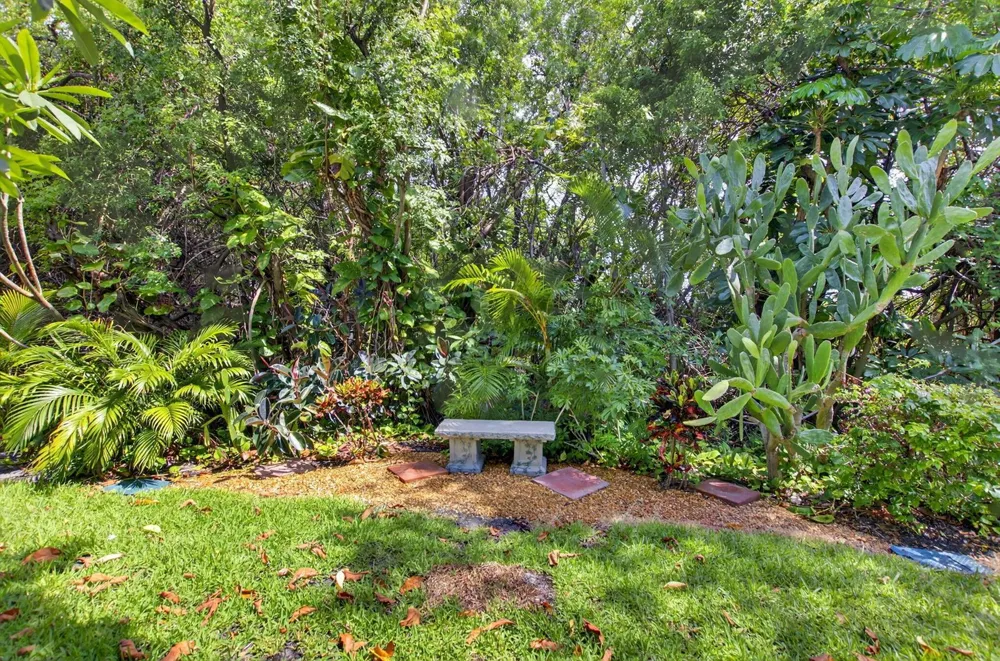 1041 Kokomo Key Lane Delray Beach, FL 33483