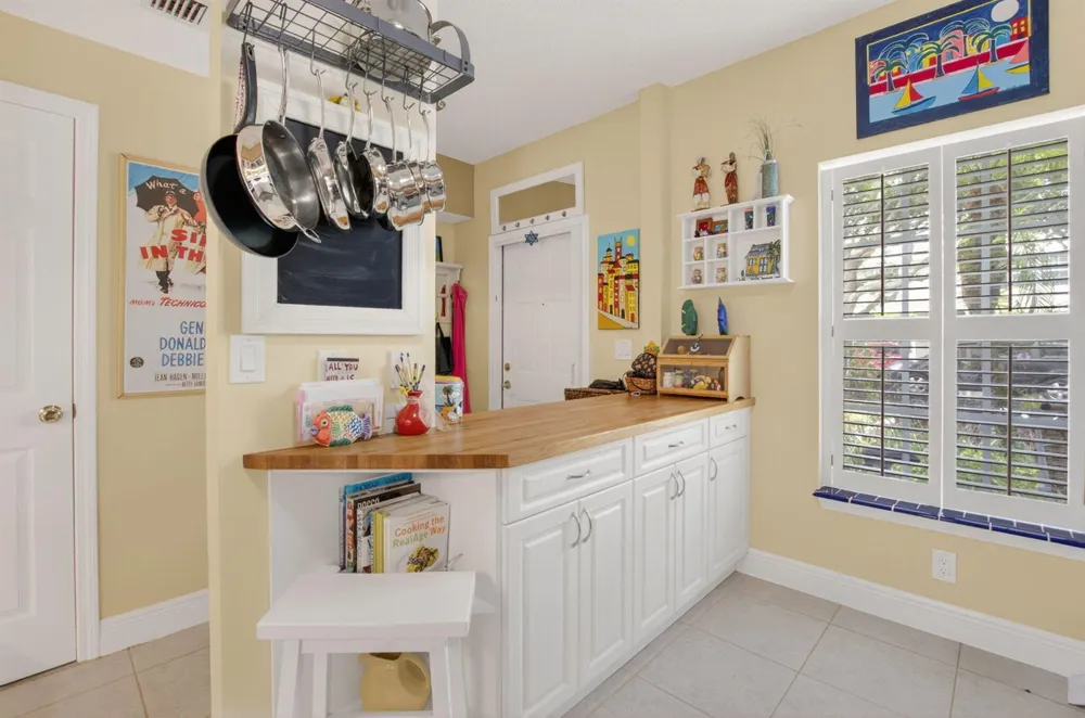 1041 Kokomo Key Lane Delray Beach, FL 33483