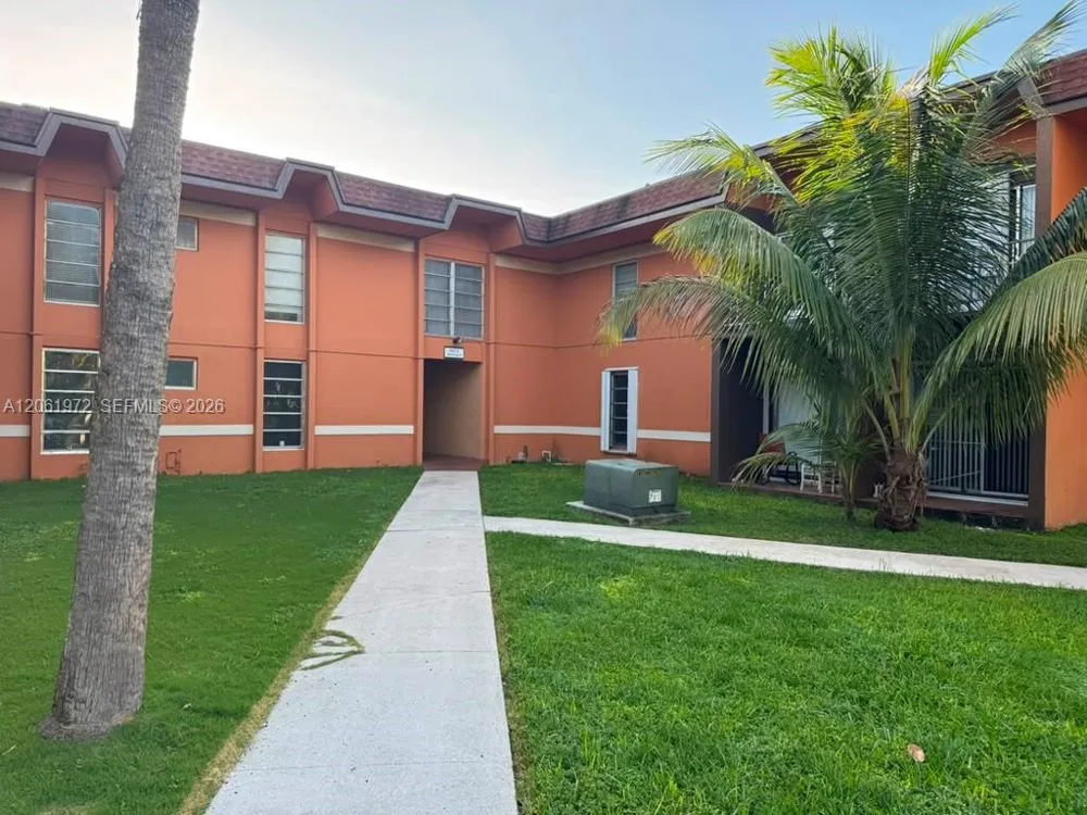 9473 SW 76th St #P1 Miami, FL 33173