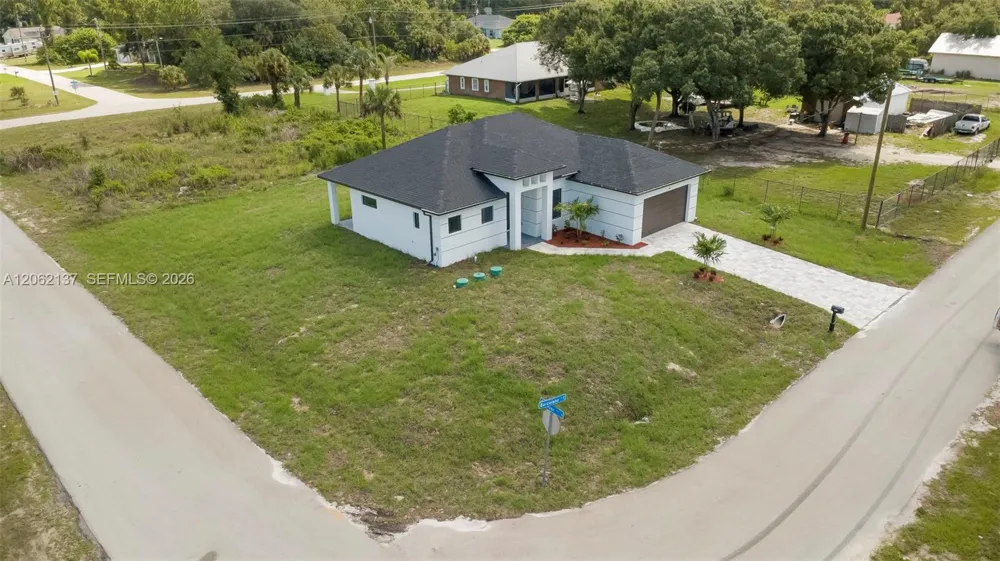 466 LACONIC AVE Lehigh Acres, FL 33974