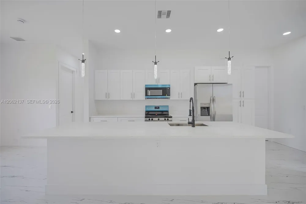 466 LACONIC AVE Lehigh Acres, FL 33974