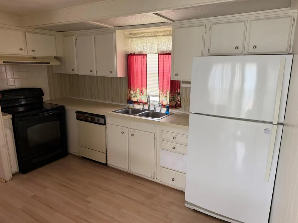 5251 SW 22ND AVENUE Dania Beach, FL 33312