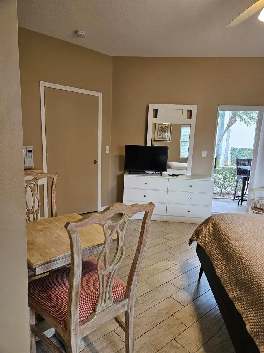 9931 Perfect Drive #B Port St. Lucie, FL 34986