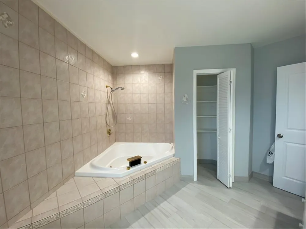 1313 SEABREEZE BOULEVARD ##B Fort Lauderdale, FL 33316