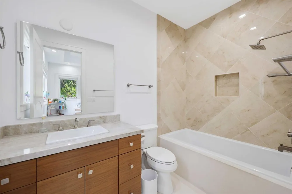 12 Sylvan Lane Fort Lauderdale, FL 33316