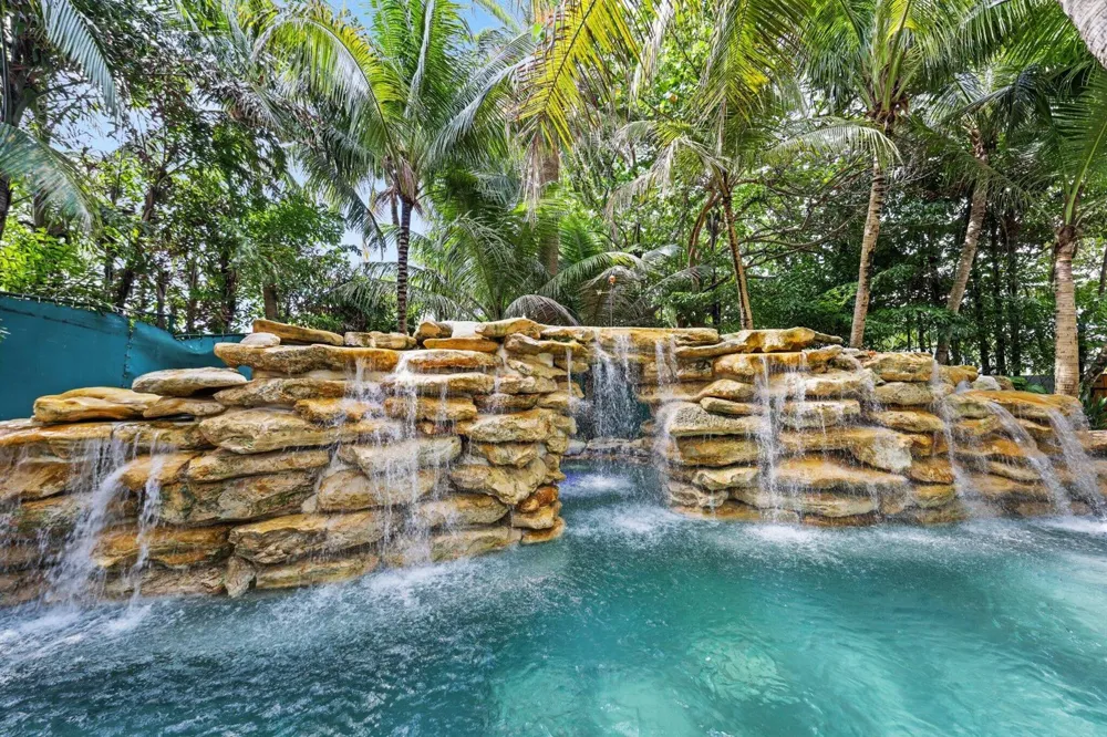 12 Sylvan Lane Fort Lauderdale, FL 33316