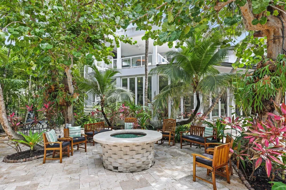 12 Sylvan Lane Fort Lauderdale, FL 33316