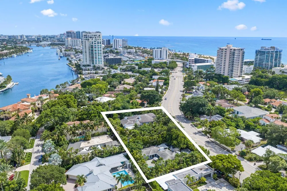 12 Sylvan Lane Fort Lauderdale, FL 33316