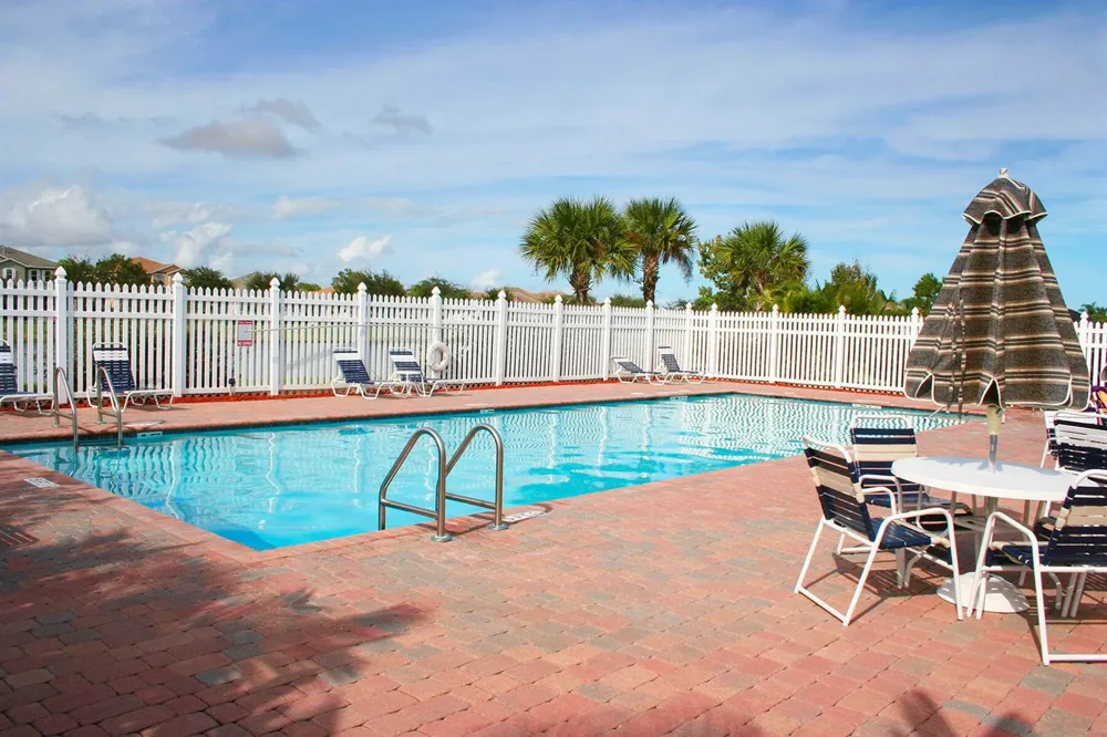 1636 POINTE WEST WAY Vero Beach, FL 32966