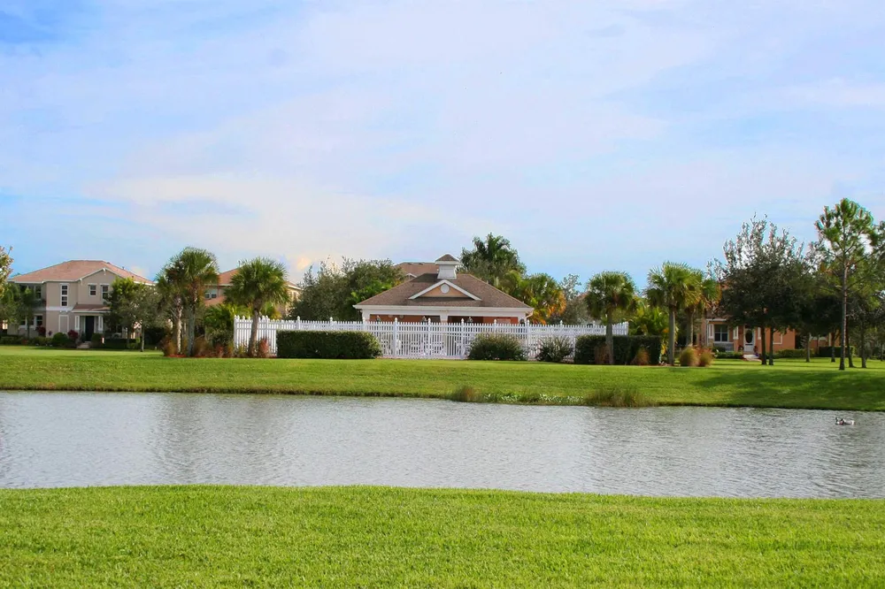 1636 POINTE WEST WAY Vero Beach, FL 32966
