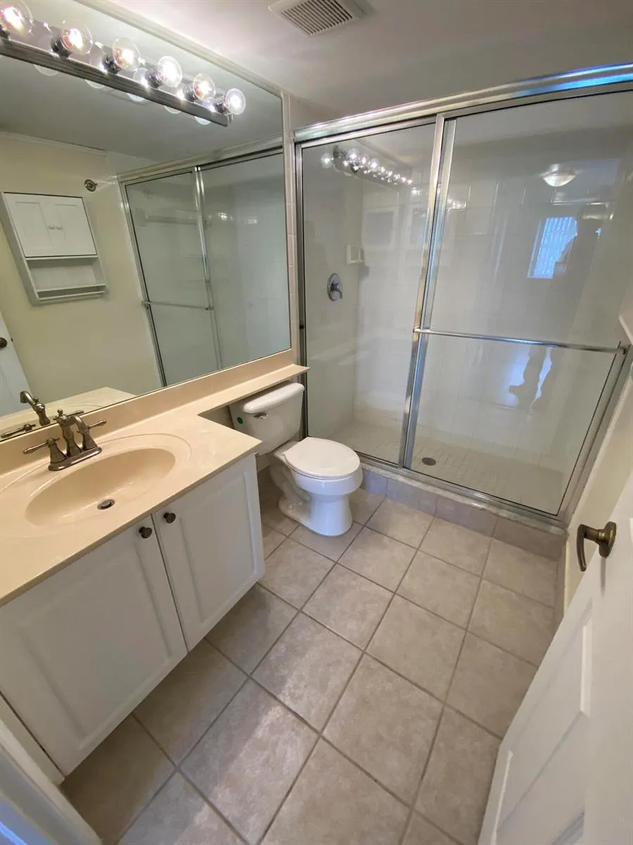 1100 S CRESTWOOD COURT S #1117 Royal Palm Beach, FL 33411