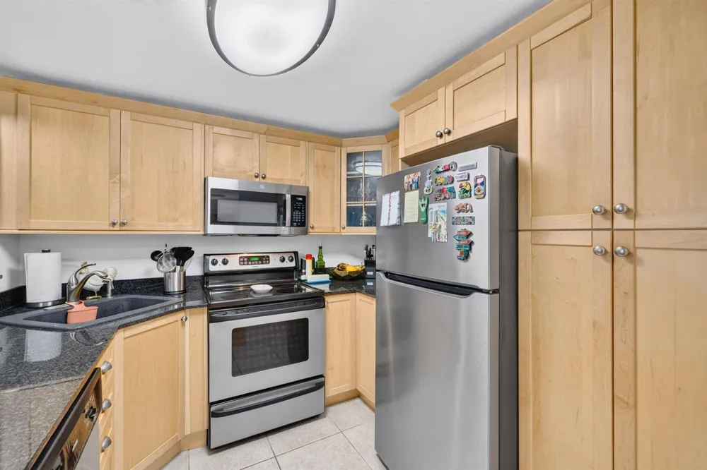 3004 NE 5TH TERRACE #216-C Wilton Manors, FL 33334