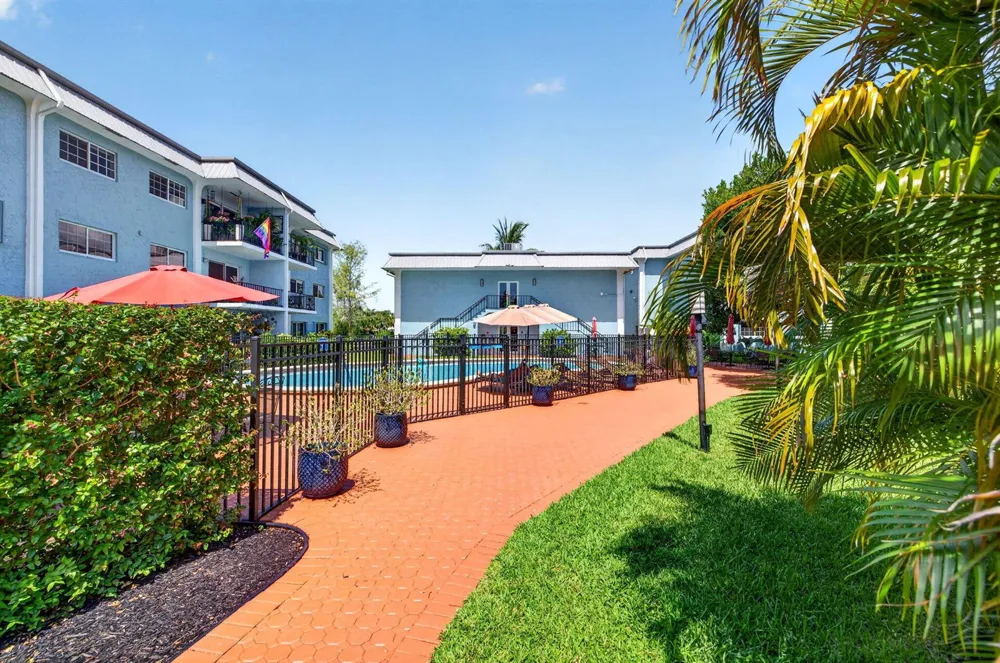 3004 NE 5TH TERRACE #216-C Wilton Manors, FL 33334