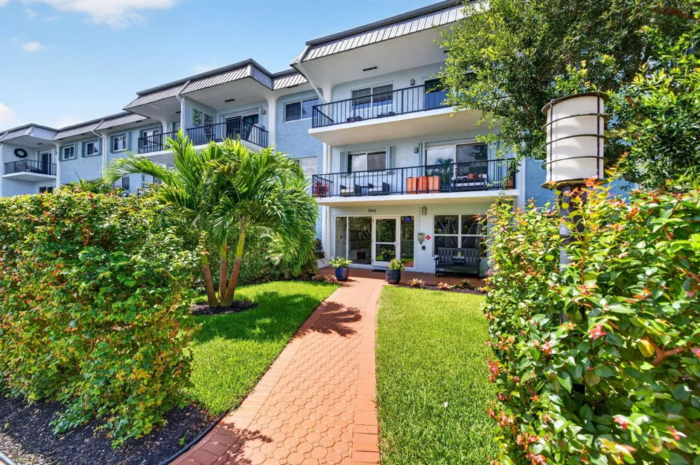 3004 NE 5TH TERRACE #216-C Wilton Manors, FL 33334