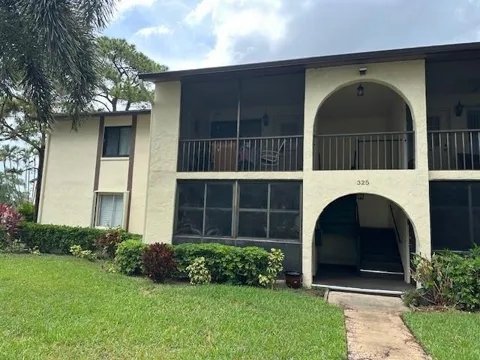 325 Knotty Pine Circle #A-1