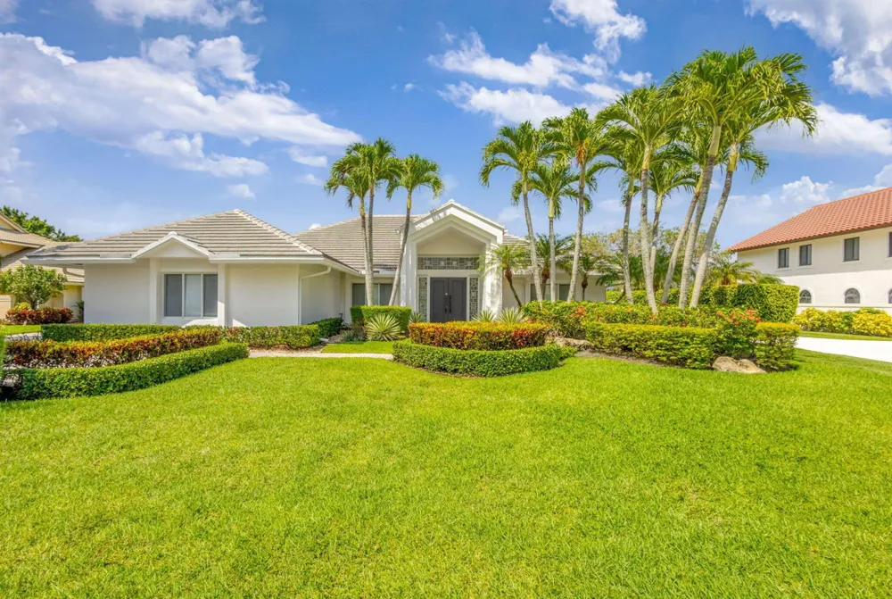 11 MARLWOOD LANE Palm Beach Gardens, FL 33418