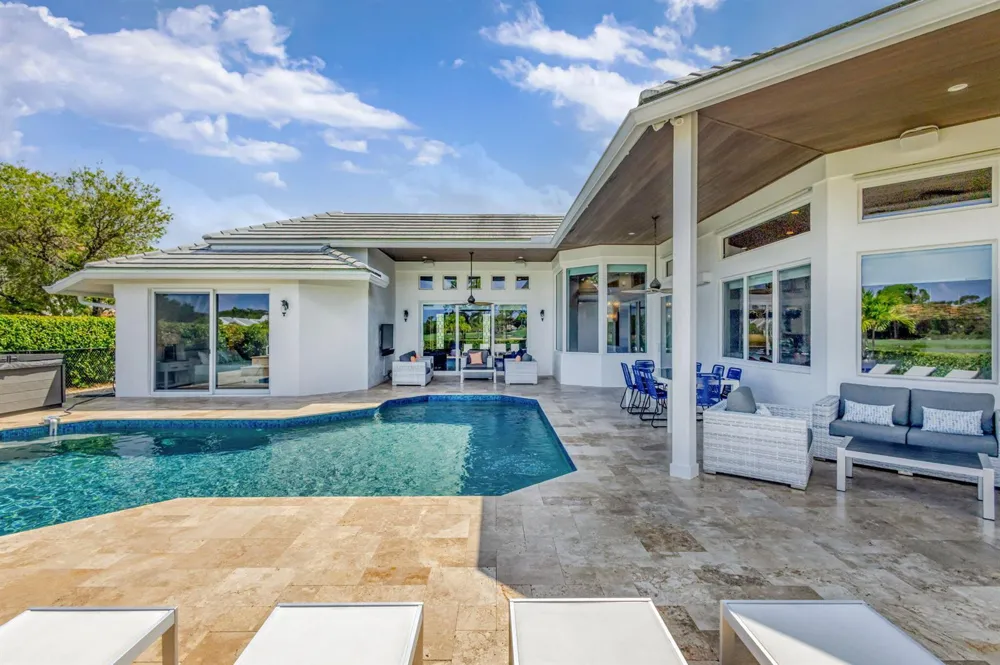 11 MARLWOOD LANE Palm Beach Gardens, FL 33418