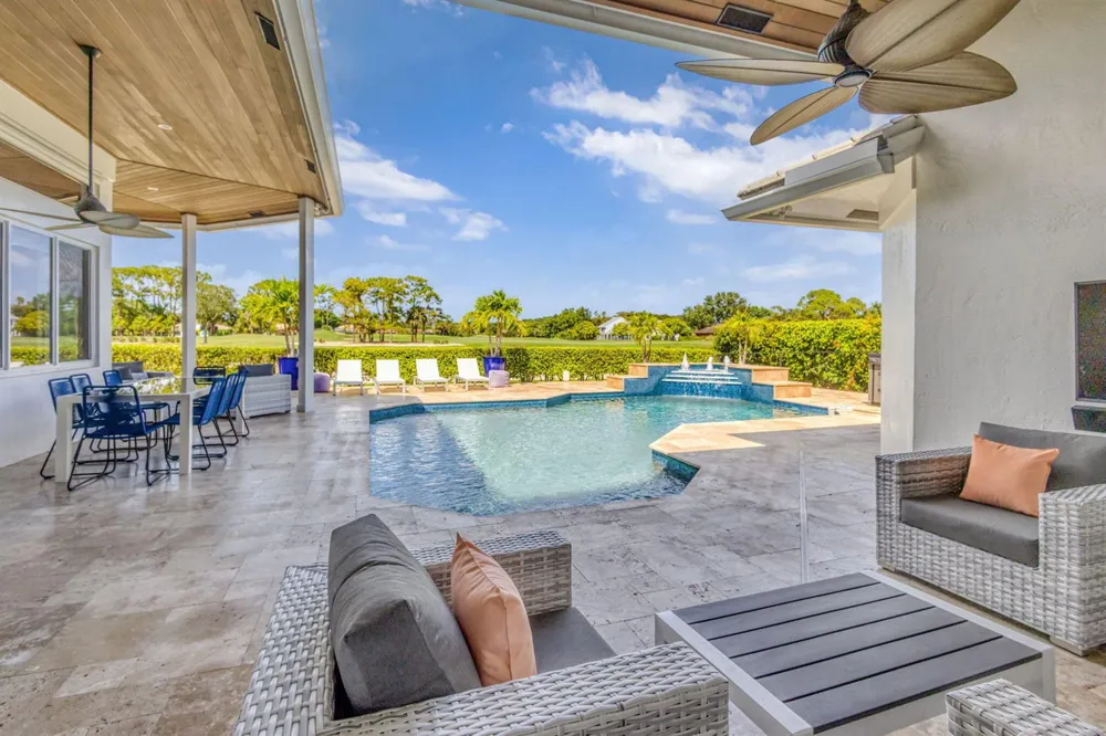 11 MARLWOOD LANE Palm Beach Gardens, FL 33418