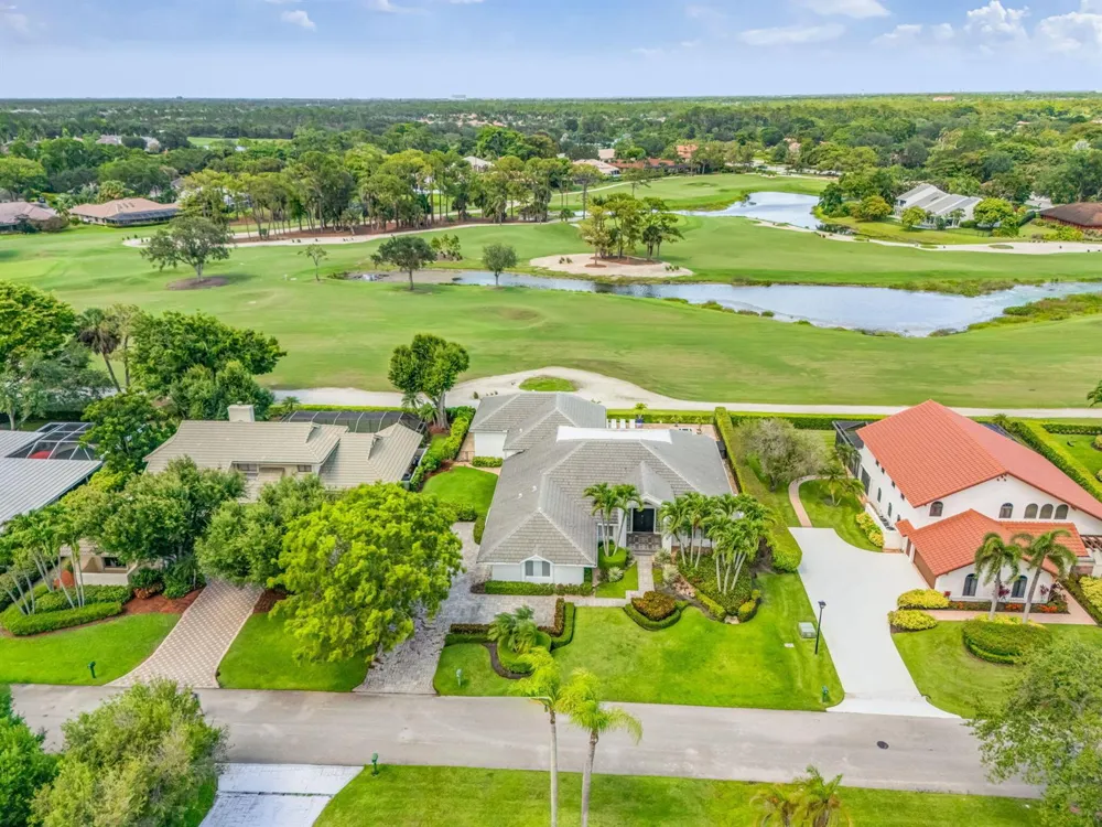 11 MARLWOOD LANE Palm Beach Gardens, FL 33418