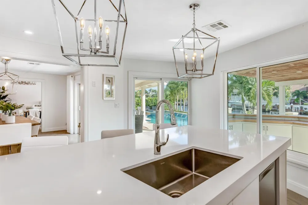 904 HYACINTH DRIVE Delray Beach, FL 33483