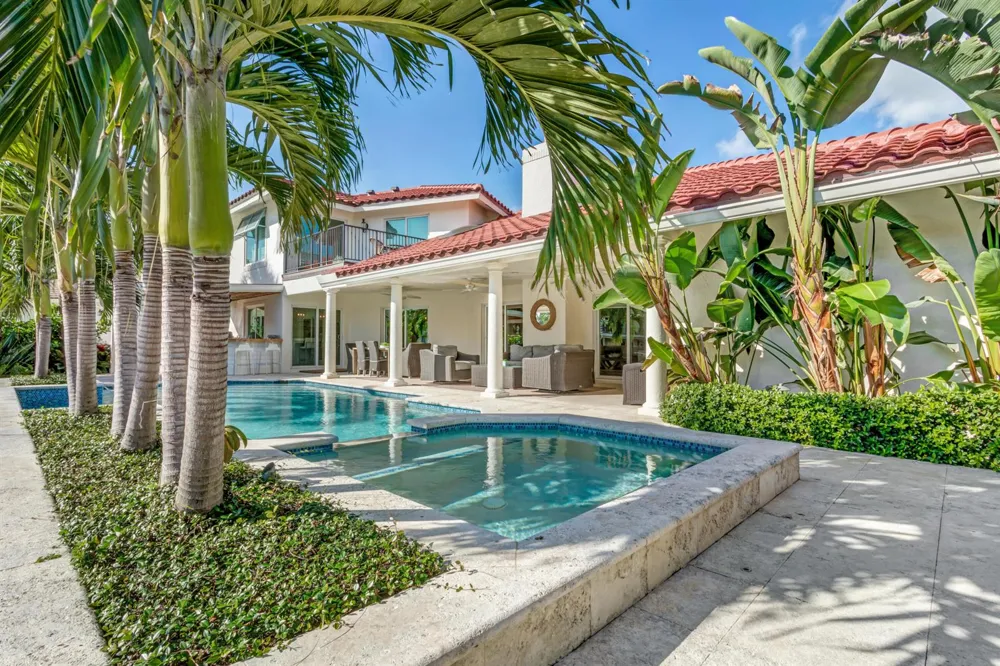 904 HYACINTH DRIVE Delray Beach, FL 33483