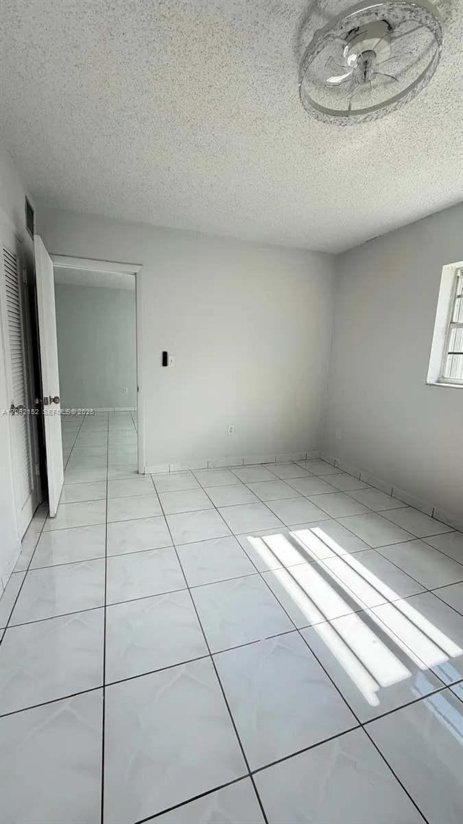 120 Royal Palm Rd #111 Hialeah Gardens, FL 33016