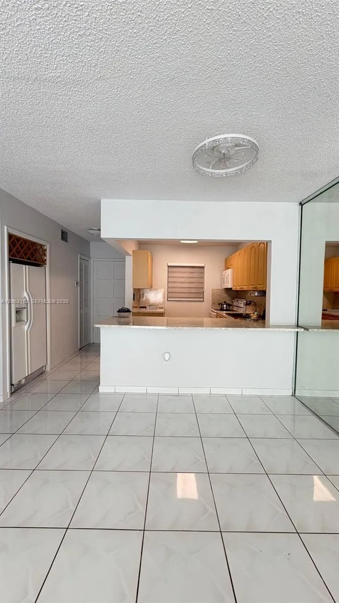 120 Royal Palm Rd #111 Hialeah Gardens, FL 33016
